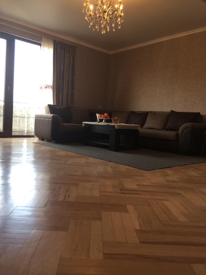 Vip Apartment At Gamrekeli Str 1 Tbilisi Bagian luar foto