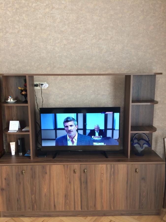 Vip Apartment At Gamrekeli Str 1 Tbilisi Bagian luar foto